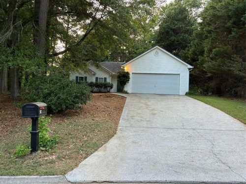 882 Whispering Way, Winder, GA, 30680-1428 | Card Image