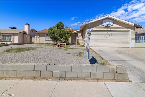 3649 New Horizon Dr, Las Vegas, NV, 89115-0332 | Card Image