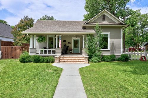 1502 S Elm St, Georgetown, TX, 78626-6929 | Card Image