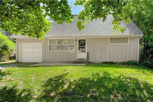 8603 Corrington Ave, Kansas City, MO, 64138-2845 | Card Image