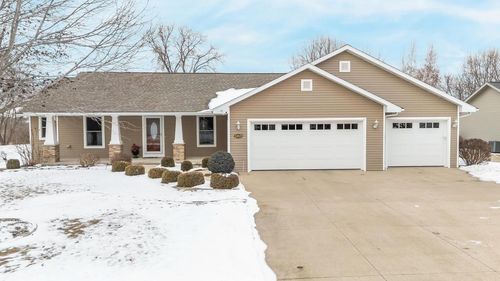 N1829 Medina Drive, Greenville, WI, 54942 | Card Image
