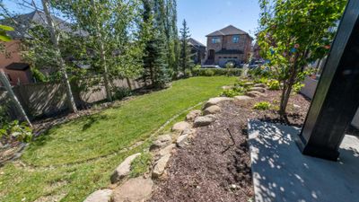 212 Sherwood Rise Nw, House detached with 6 bedrooms, 4 bathrooms and 2 parking in Calgary AB | Image 3