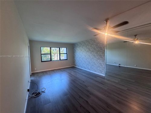302-1000 River Reach Dr, Fort Lauderdale, FL, 33315-1167 | Card Image