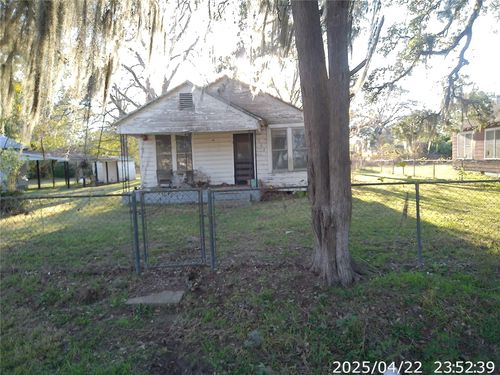 502 Camp St, Alleyton, TX, 78935-8519 | Card Image