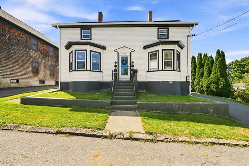 185 Hilton St, Tiverton, RI, 02878-1117 | Card Image
