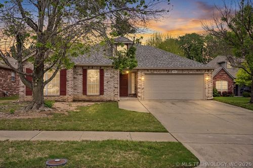 1505 S Fern Pl, Broken Arrow, OK, 74012-6642 | Card Image