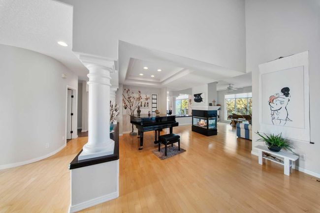 11 Patrick View Sw, House other with 4 bedrooms, 4 bathrooms and 4 parking in Calgary AB | Image 7