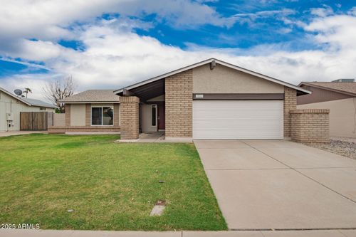 711 W Straford Dr, Chandler, AZ, 85225-1819 | Card Image