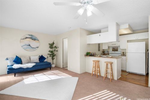 29s-94-1404 Polani St, Waipahu, HI, 96797-4607 | Card Image