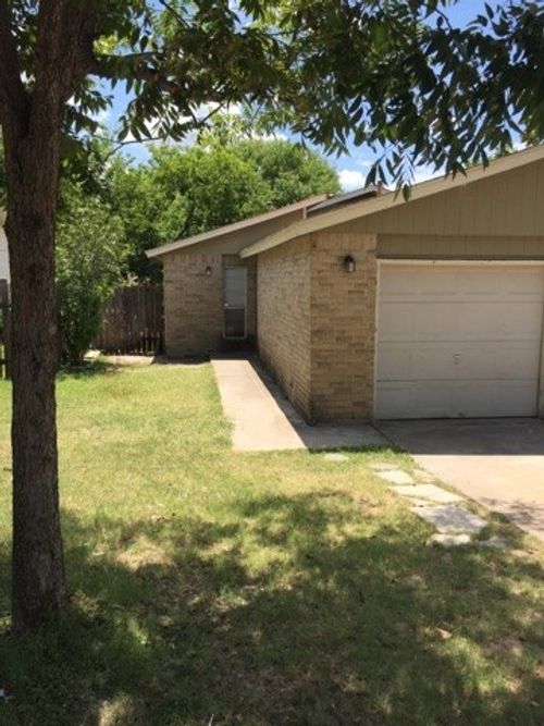 b-left-10003 E Rutland Vlg, Austin, TX, 78758-5511 | Card Image