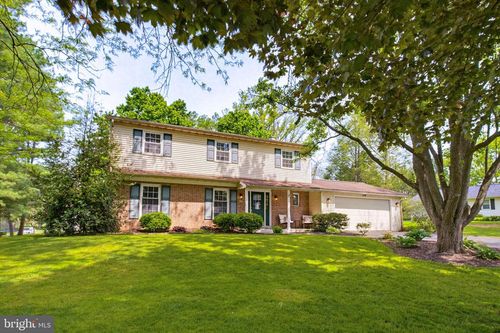 35 Pinewood Ave, LITITZ, PA, 17543-8773 | Card Image