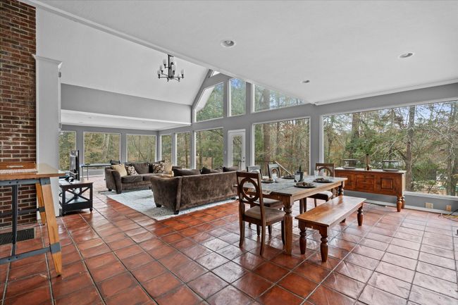Huge Sunroom | Image 20