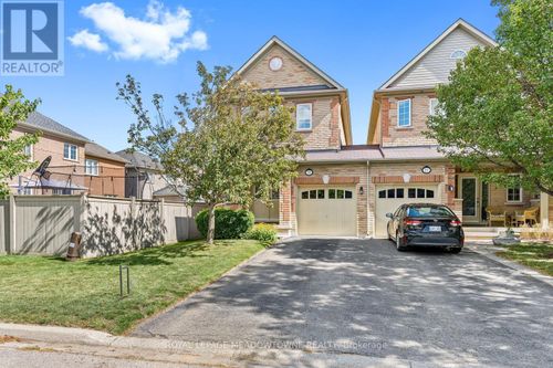 19 Goldham Way, Halton Hills (Georgetown), ON, L7G0B2 | Card Image