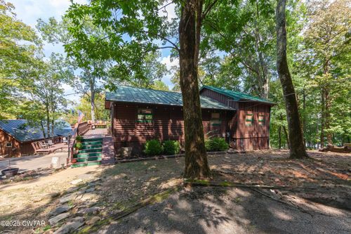 879 Birdsong Ln, Parsons, TN, 38363-5824 | Card Image
