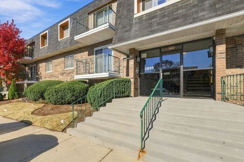 1f-3850 S Parkway Dr, Northbrook, IL, 60062-7223 | Card Image