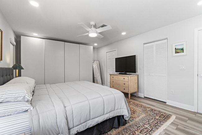 981 Wynndale Way, House other with 3 bedrooms, 2 bathrooms and null parking in Lantana FL | Image 15