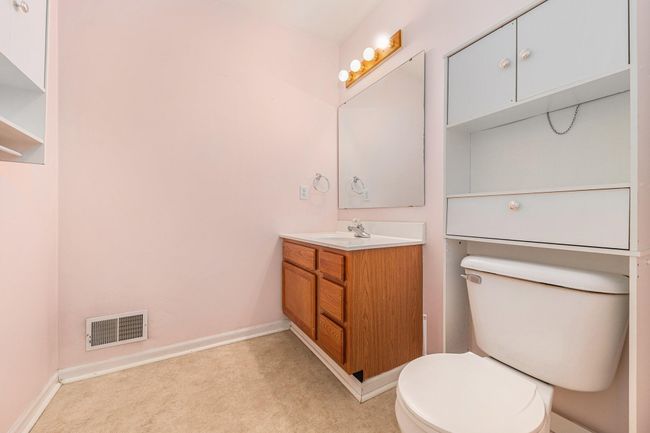 1077 Wedgewood Dr, Condo with 2 bedrooms, 3 bathrooms and null parking in Plainwell MI | Image 10