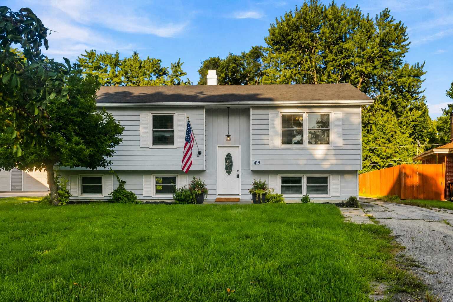Residential in Lindenhurst 3
