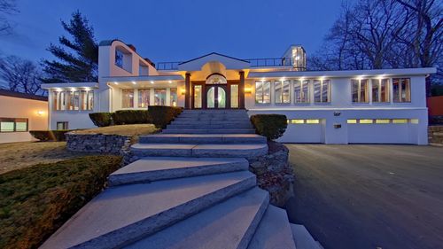 143 High Ridge Rd, Manchester, NH, 03104-3928 | Card Image