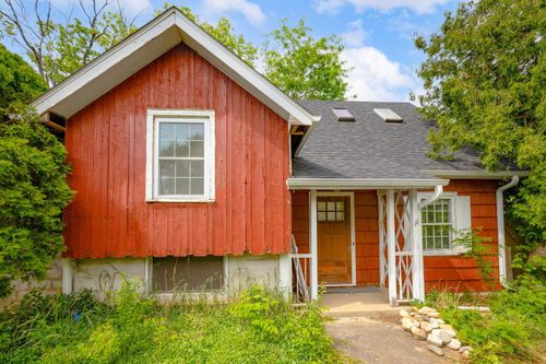 120 Vine St, Delavan, WI, 53115-1672 | Card Image