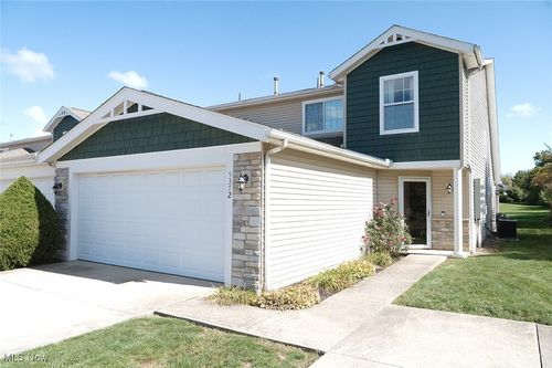 5372 Millcreek Blvd, Brunswick, OH, 44212-7124 | Card Image