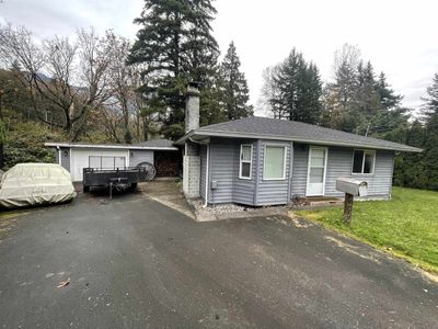 44007 Squakum Rd, House other with 2 bedrooms, 1 bathrooms and 6 parking in Fraser Valley Rd Rural BC | Image 2