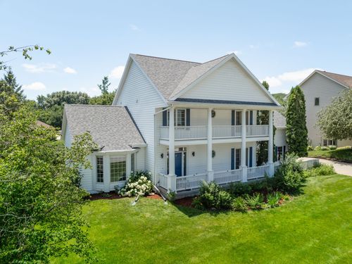 3124 Greenwood Rd, Ames, IA, 50014-4504 | Card Image