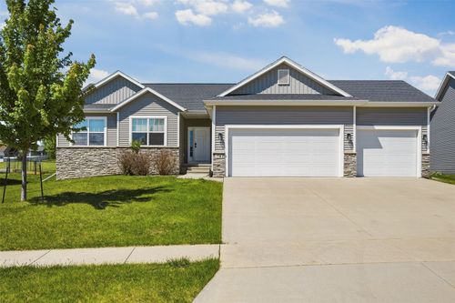 778 Archer Dr, Marion, IA, 52302-8147 | Card Image