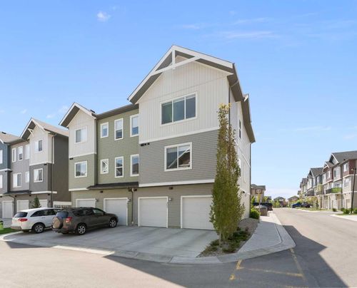 402-24 Rivercrest Dr, Cochrane, AB, T4C2C8 | Card Image