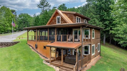 419 Woodpecker Rd, Purlear, NC, 28665-8843 | Card Image