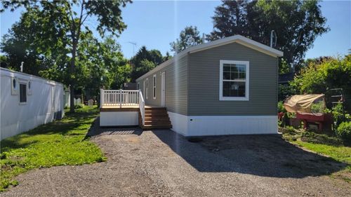 77 Park Rd, Puslinch, ON, N0B2J0 | Card Image