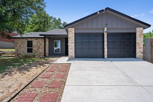 3405 Dunliegh Dr, Austin, TX, 78745-7412 | Card Image