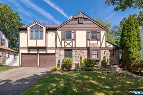 168 Voorhis Ave, River Edge, NJ, 07661-1234 | Card Image