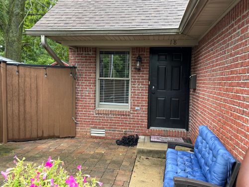 18 Hough St, Greenfield, IN, 46140-2257 | Card Image