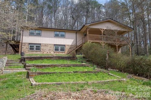 972 Harper Rd, Hendersonville, NC, 28792-5567 | Card Image