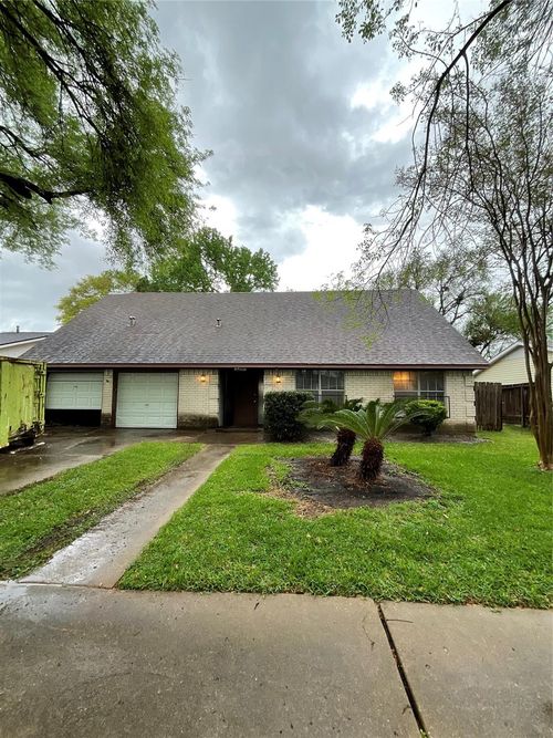 8818 Mobud Dr, Houston, TX, 77036-5322 | Card Image