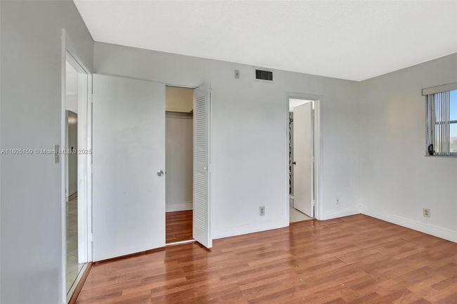 APT-401 - 8720 N Sherman Cir, Condo with 2 bedrooms, 2 bathrooms and null parking in Miramar FL | Image 18