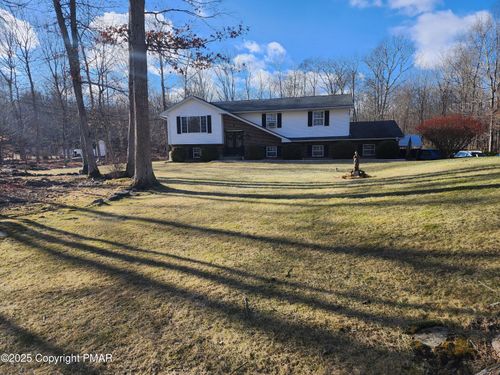 3572 W Bristol Circle, East Stroudsburg, PA, 18302 | Card Image