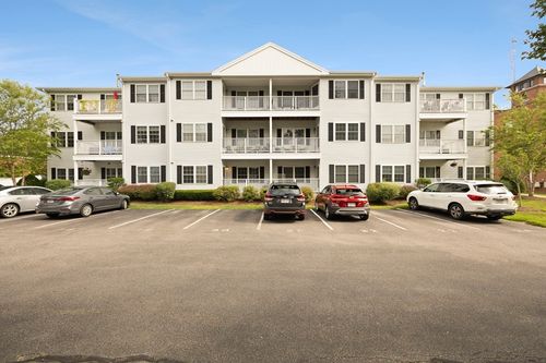 apt-103-68 Temple St, Whitman, MA, 02382-1339 | Card Image