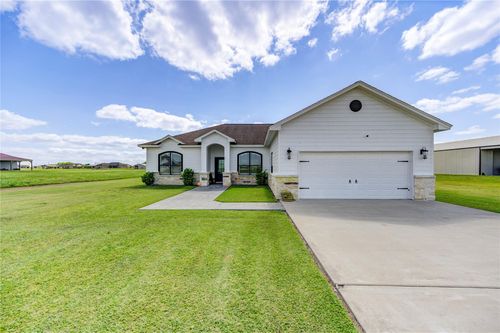 931 Angus Trl, Angleton, TX, 77515-9834 | Card Image