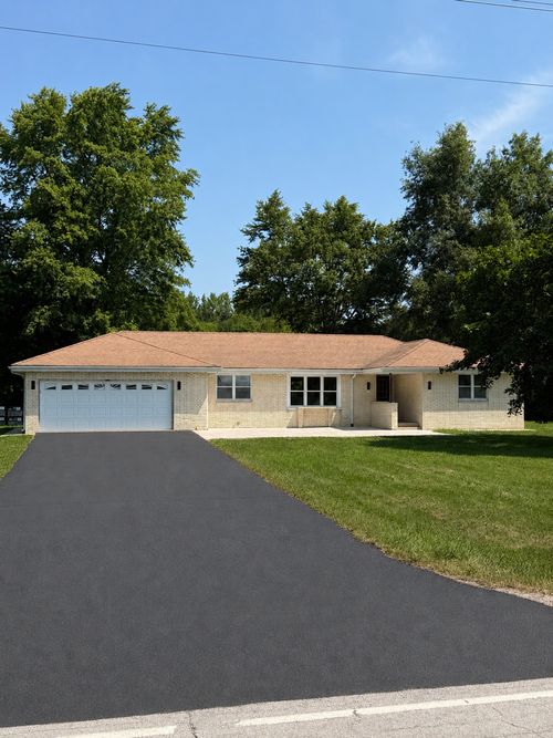 60 W Dupont Rd, Morris, IL, 60450-8341 | Card Image
