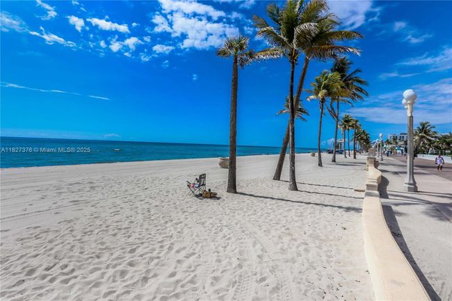 APT-3A - 3300 N Surf Rd, Condo with 1 bedrooms, 1 bathrooms and null parking in Hollywood FL | Image 37