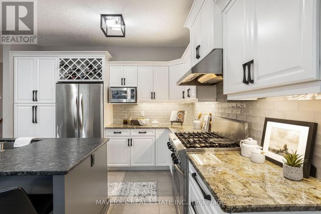 1787 Ironwood Rd, House other with 3 bedrooms, 3 bathrooms and 4 parking in London ON | Image 9