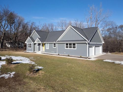 15110 Eileen Cir, Burnsville, MN, 55306-5047 | Card Image