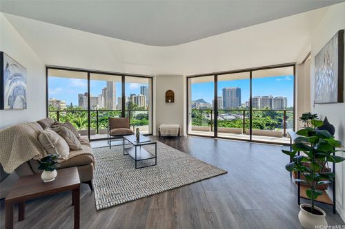 apt-700-1860 Ala Moana Blvd, Honolulu, HI, 96815-1636 | Card Image