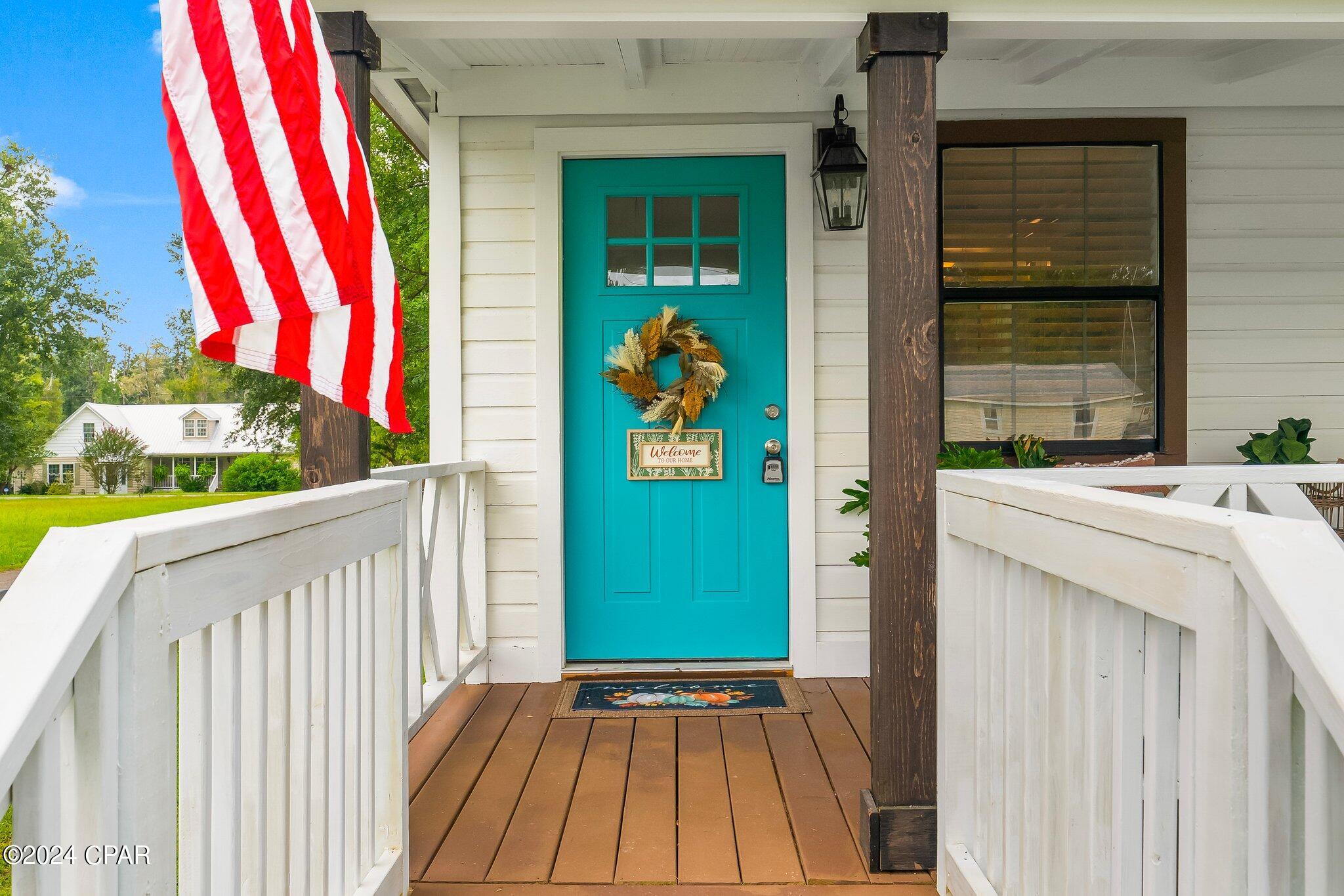 Tupelo St, Wewahitchka, FL 32465
