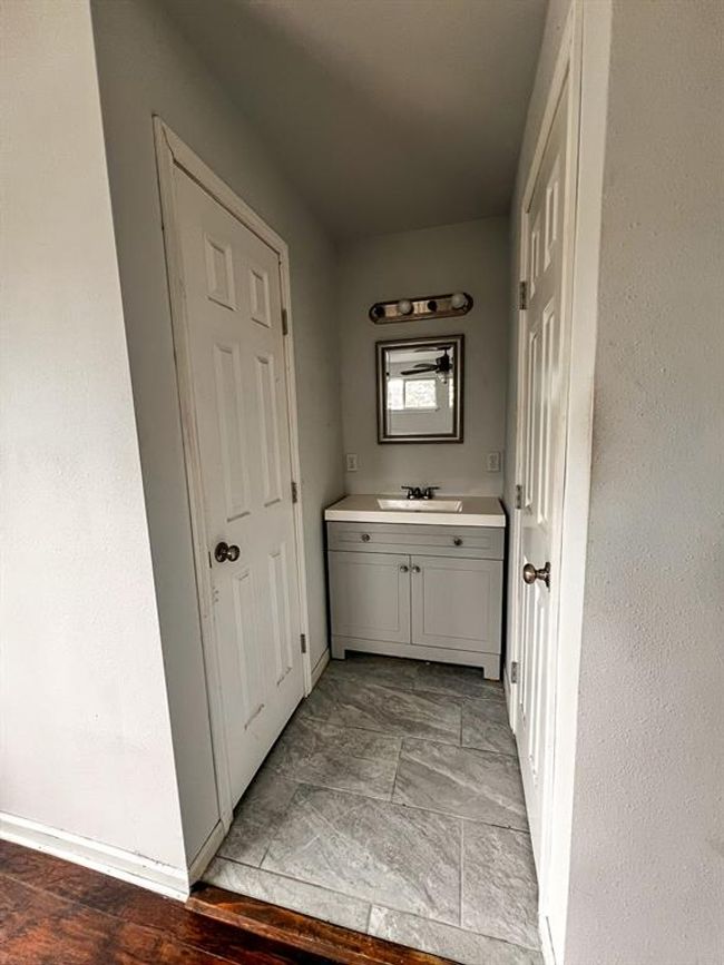 239 Cove View Dr, House other with 3 bedrooms, 2 bathrooms and 2 parking in Trinity TX | Image 8