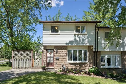 a-54 Ellis Cres N, Waterloo, ON, N2J4L2 | Card Image