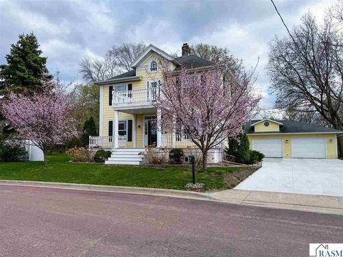 865 Madison Ave, Mankato, MN, 56001-6139 | Card Image