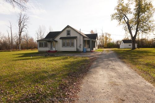 825 Garrison Rd, Fort Erie, ON, L2A1N6 | Card Image